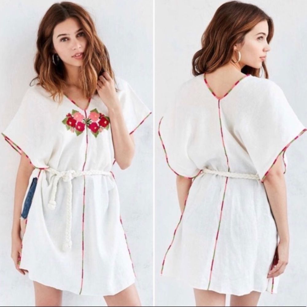 Embroidered Beach Coverup Urban Outfitters Nwt